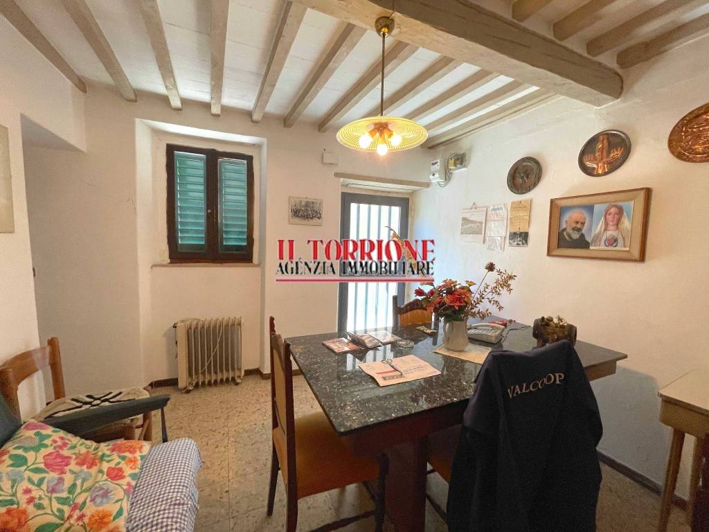 Casa indipendente a Pescia in Via Val di Torbola - Foto 2