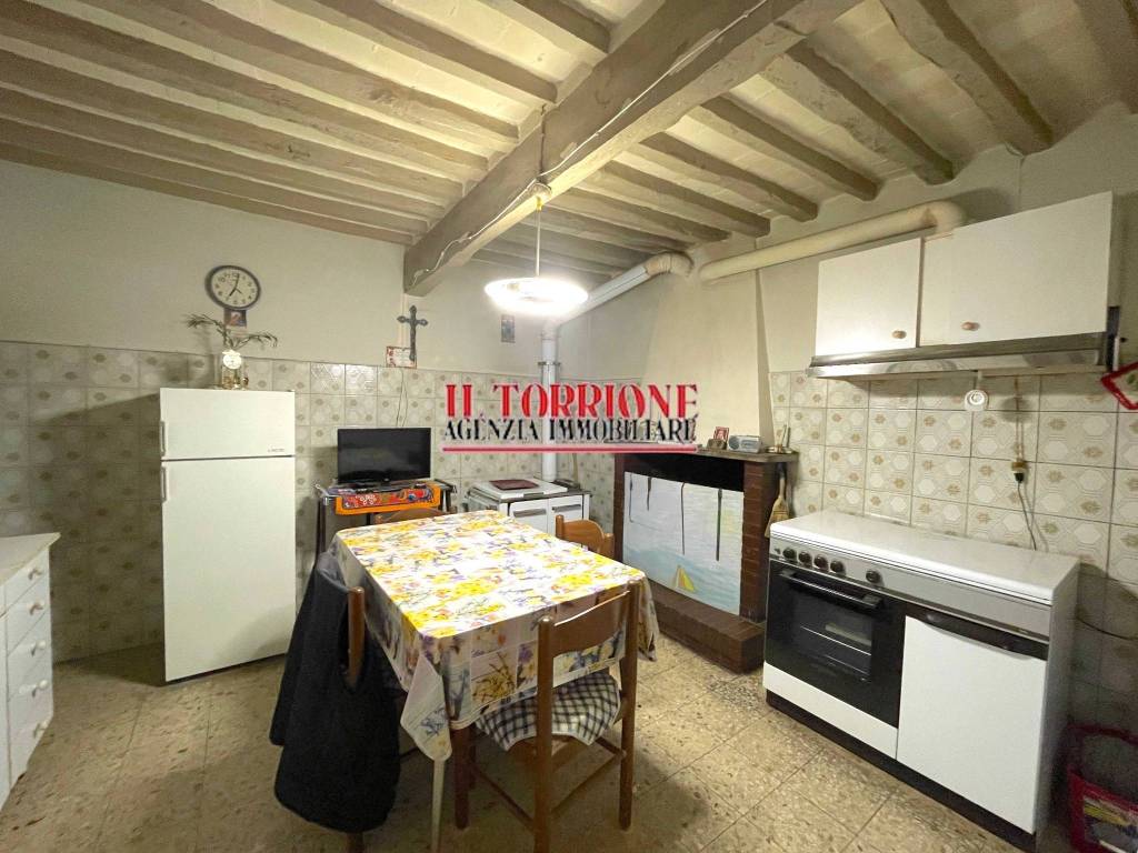 Casa indipendente a Pescia in Via Val di Torbola - Foto 5