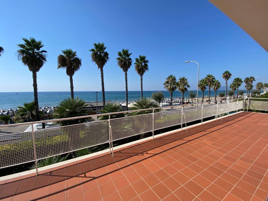 Villa a Terracina in Viale Circe, 96 - Foto 2