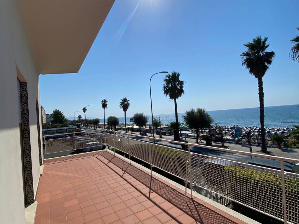 Villa a Terracina in Viale Circe, 96 - Foto 3