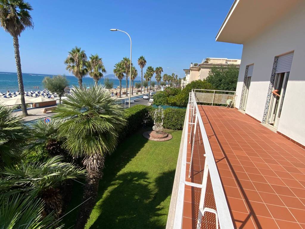 Villa a Terracina in Viale Circe, 96 - Foto 4