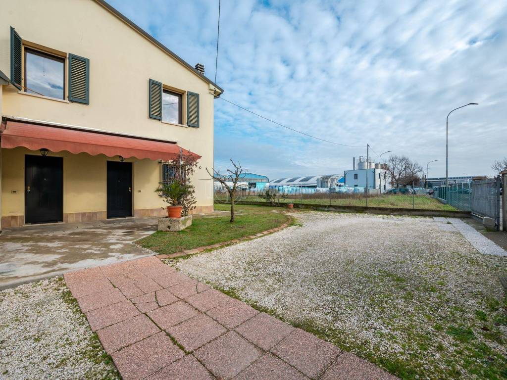 Appartamento a Cotignola in Via Torrazza Levante 4 - Foto 2