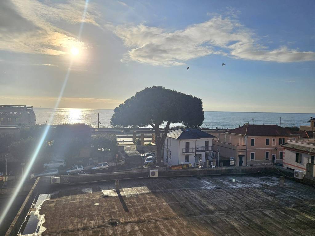 Appartamento a Pietra ligure in Via della Cornice, 3 - Foto 2