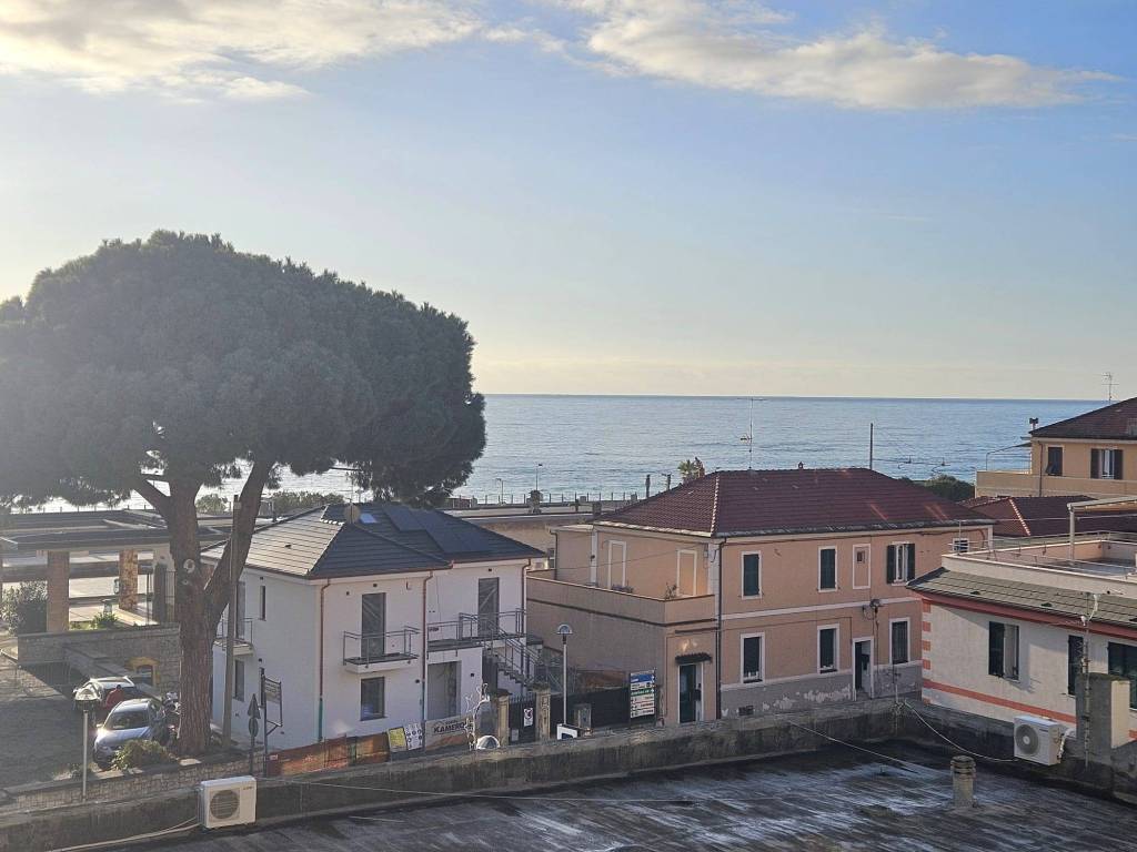 Appartamento a Pietra ligure in Via della Cornice, 3 - Foto 3