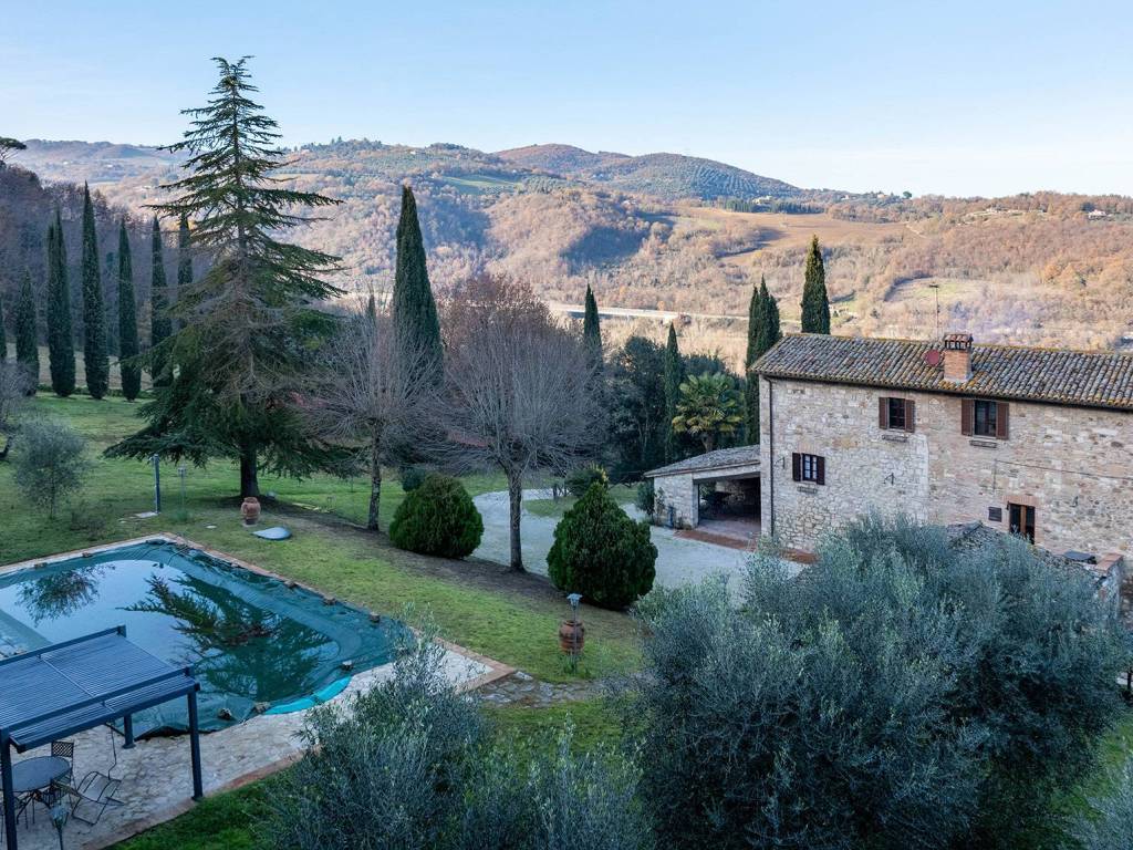 Rustico / casale a Todi in Località Pontecuti - Foto 2