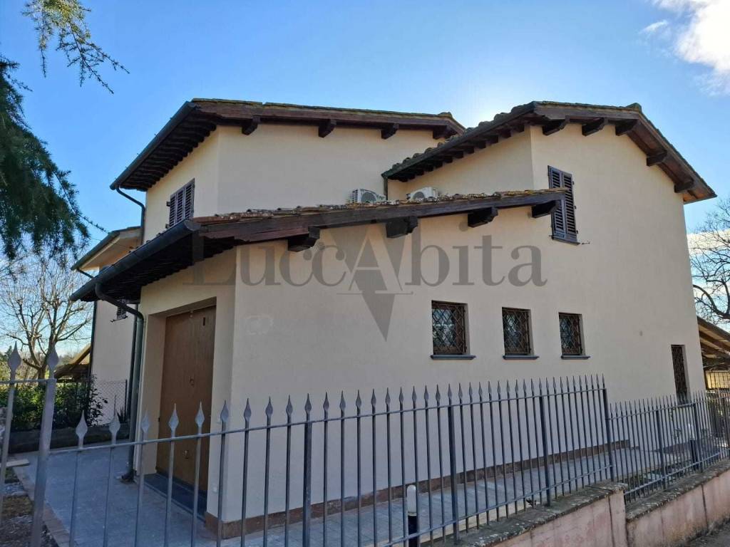 Villetta a schiera a Altopascio in Via Catalani , 48 - Foto 2