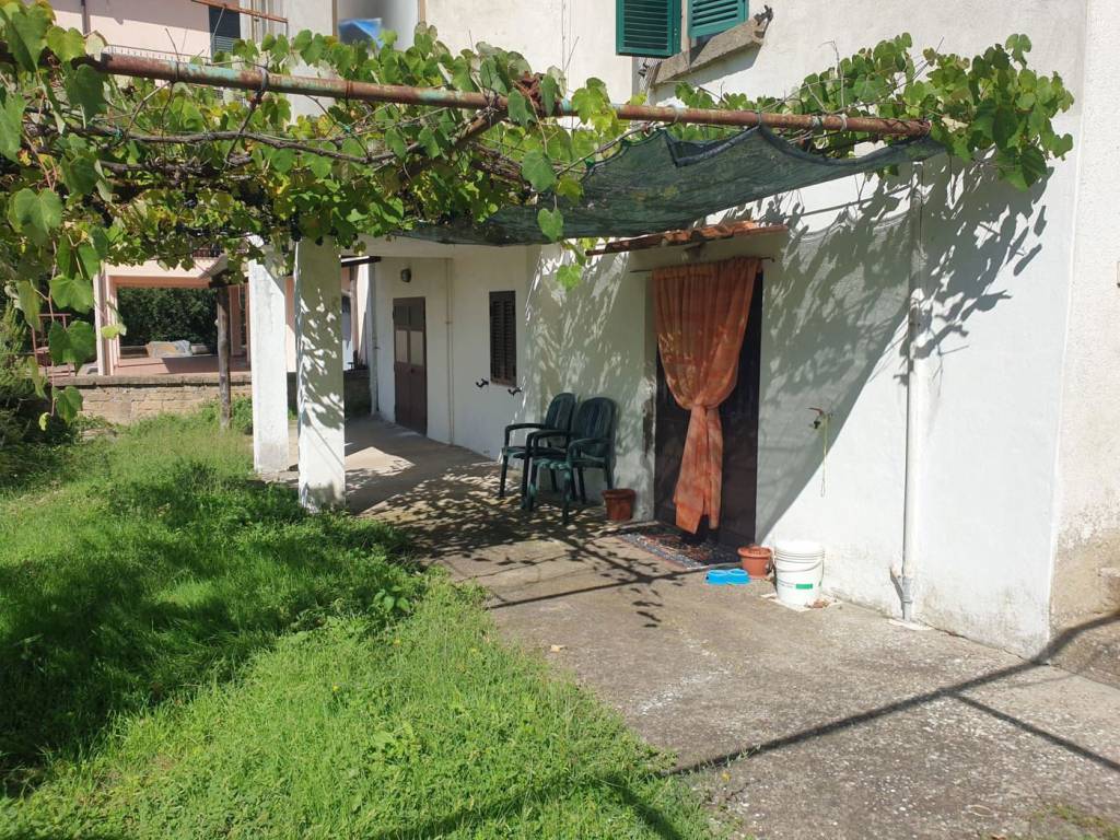 Appartamento a Roccastrada in via Roma , 142 - Foto 2