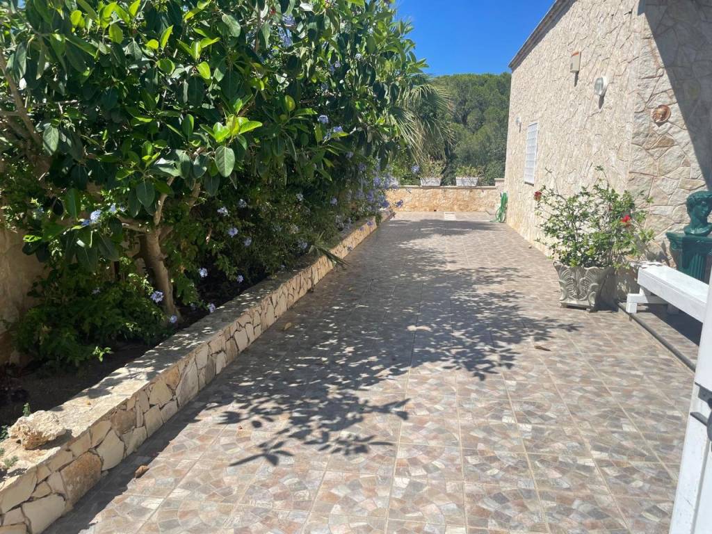 Villa a Manduria in Via dei Lillà - Foto 3