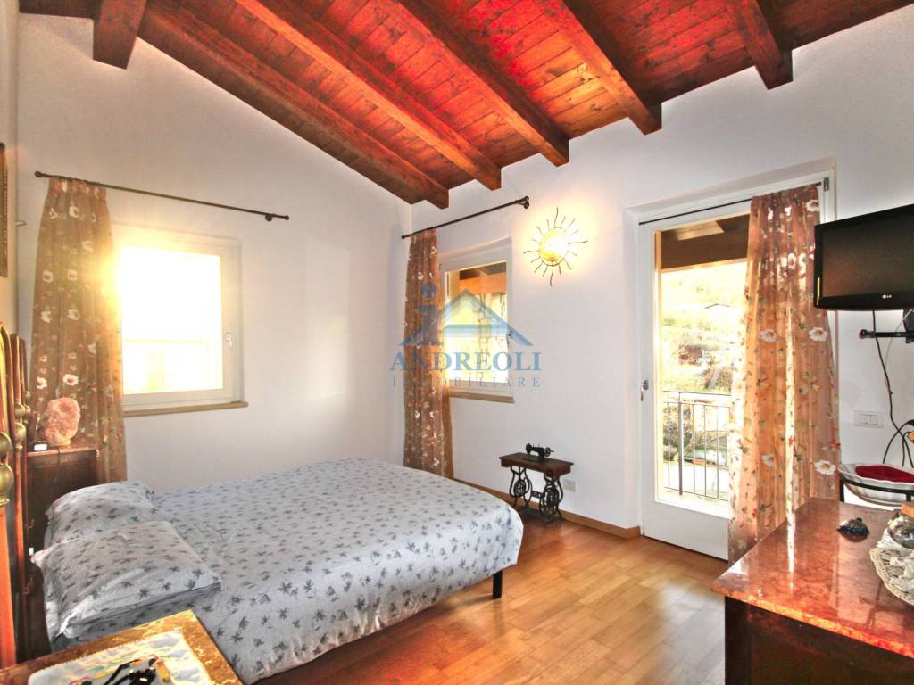 Villa a Torri del benaco in Via Volpara - Foto 3