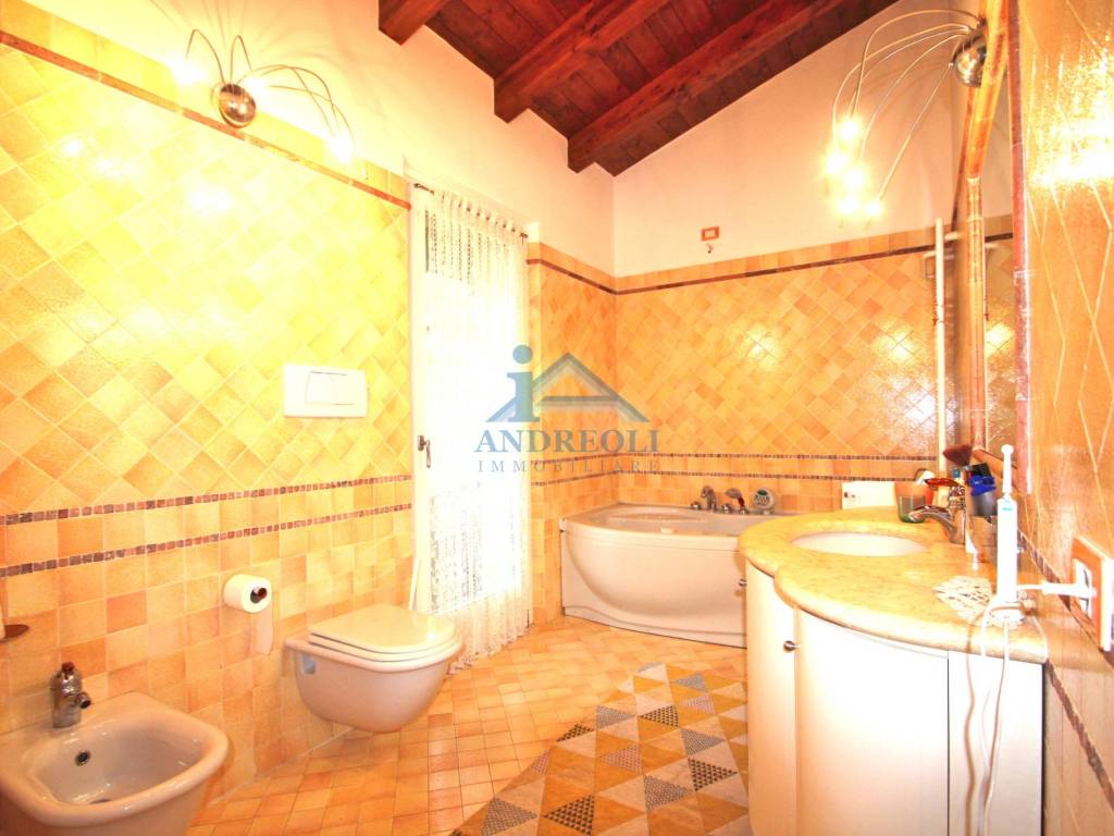 Villa a Torri del benaco in Via Volpara - Foto 5