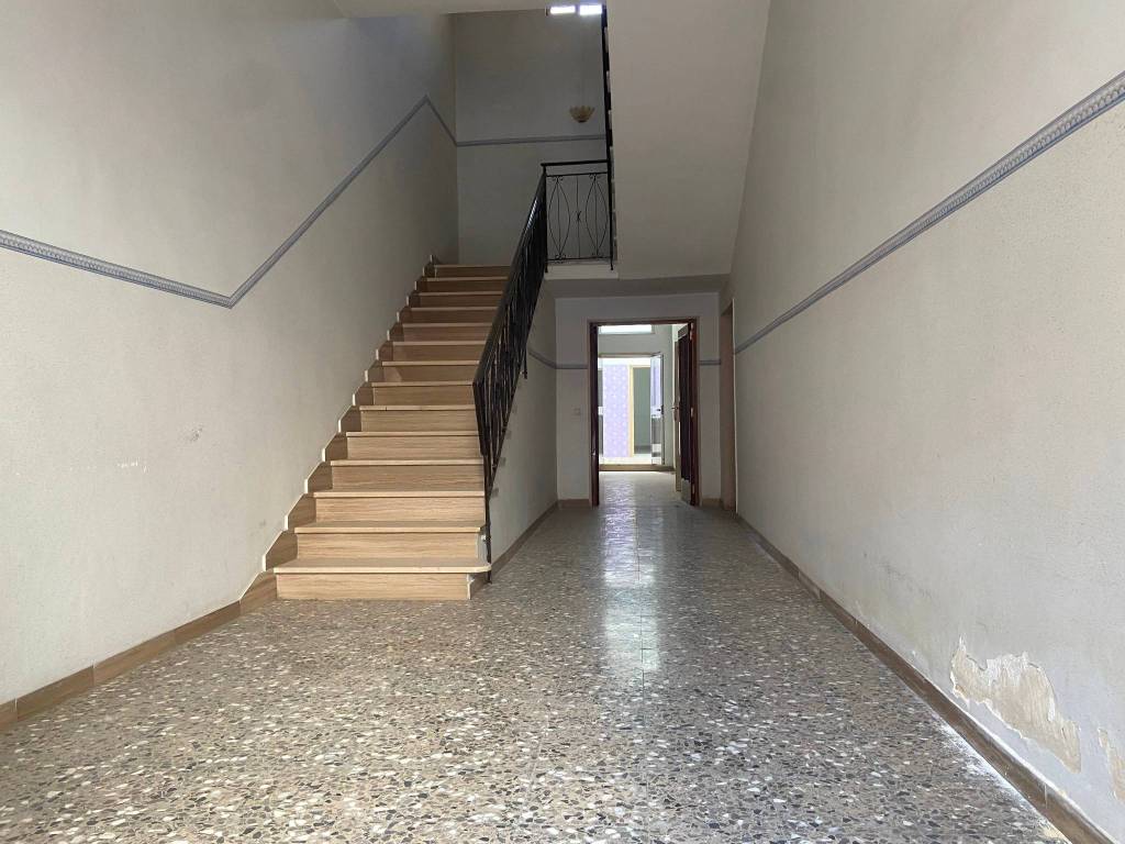 Casa indipendente a Andria in Via Imperatore Adriano, 75 - Foto 2
