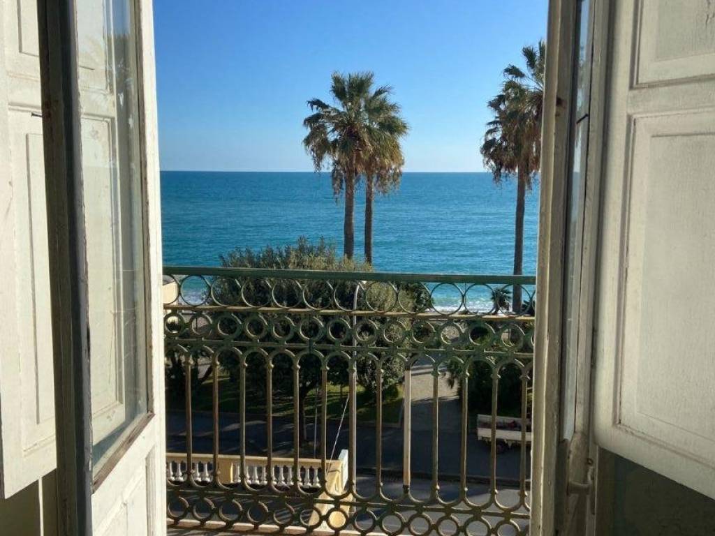Appartamento a Varazze in Via Fratelli Cairoli - Foto 3