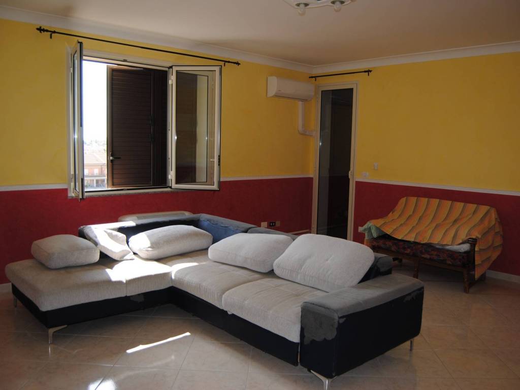 Appartamento a Floridia in Viale Pietro Nenni - Foto 2