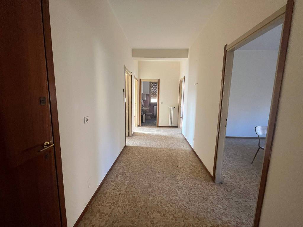 Appartamento a Salsomaggiore terme in Viale Giacomo Matteotti - Foto 4