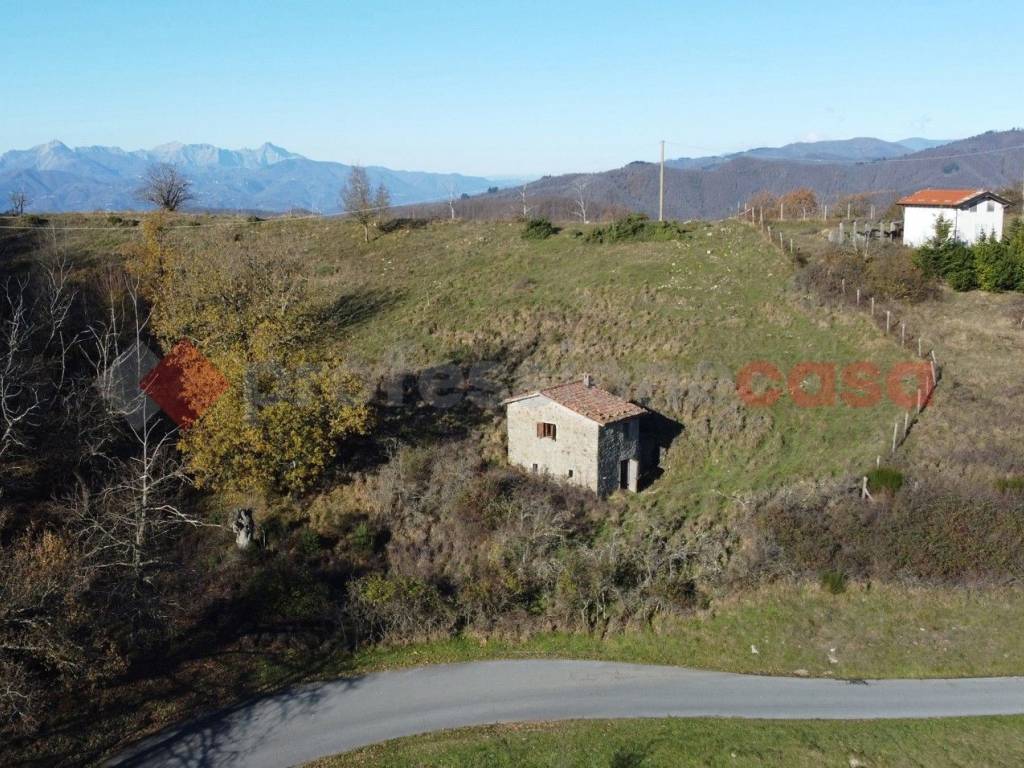 Rustico / casale a Bagni di lucca in Località Colle a Serra, snc - Foto 2