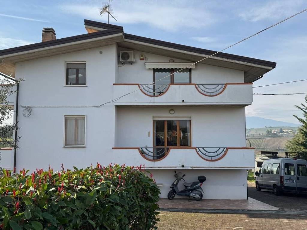 Villa a Controguerra in Contrada San Giovanni, 11 - Foto 2