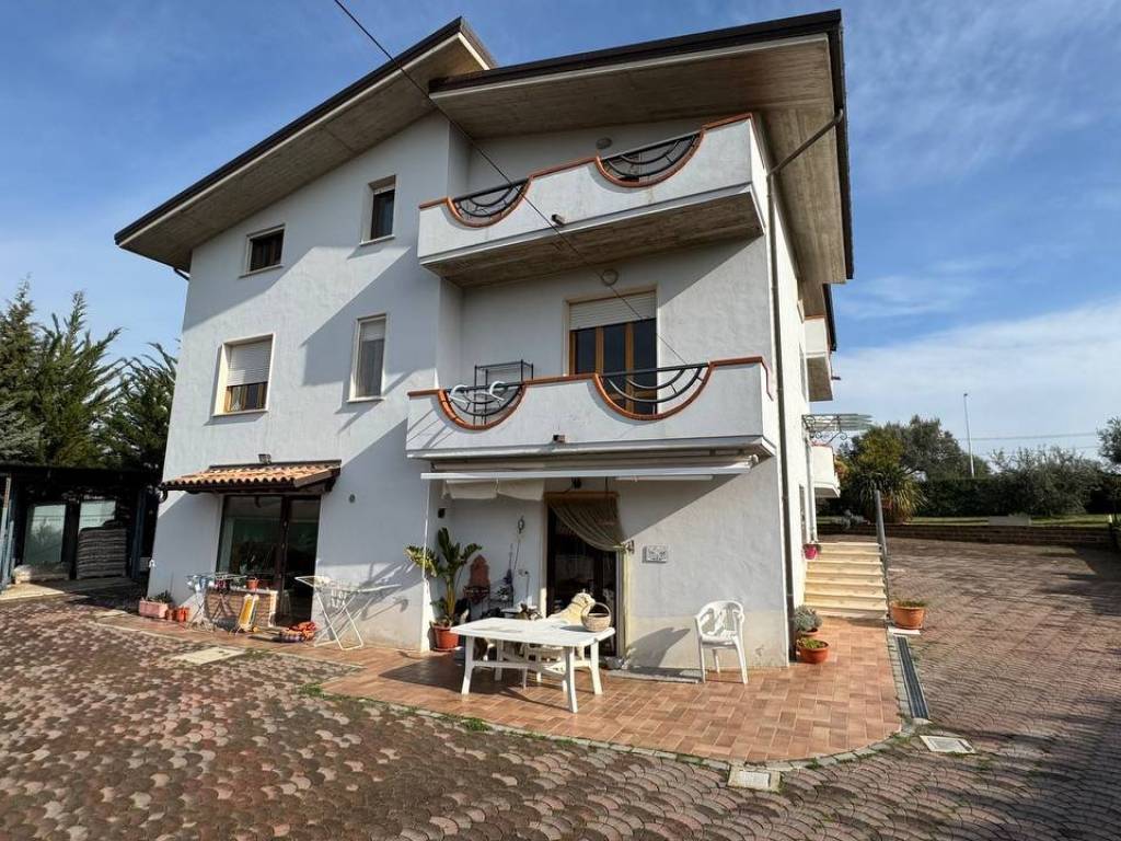 Villa a Controguerra in Contrada San Giovanni, 11 - Foto 4