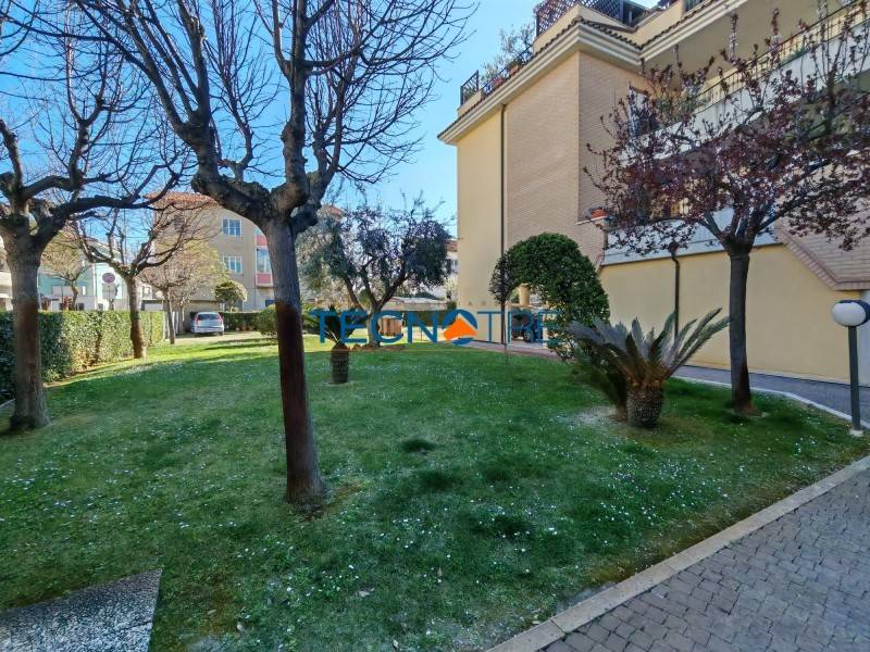 Appartamento a Martinsicuro in Via Molise, 5 - Foto 3