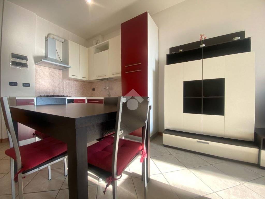 Appartamento a Codogno in VIALE MICHELANGELO BUONARROTI, 11 - Foto 2