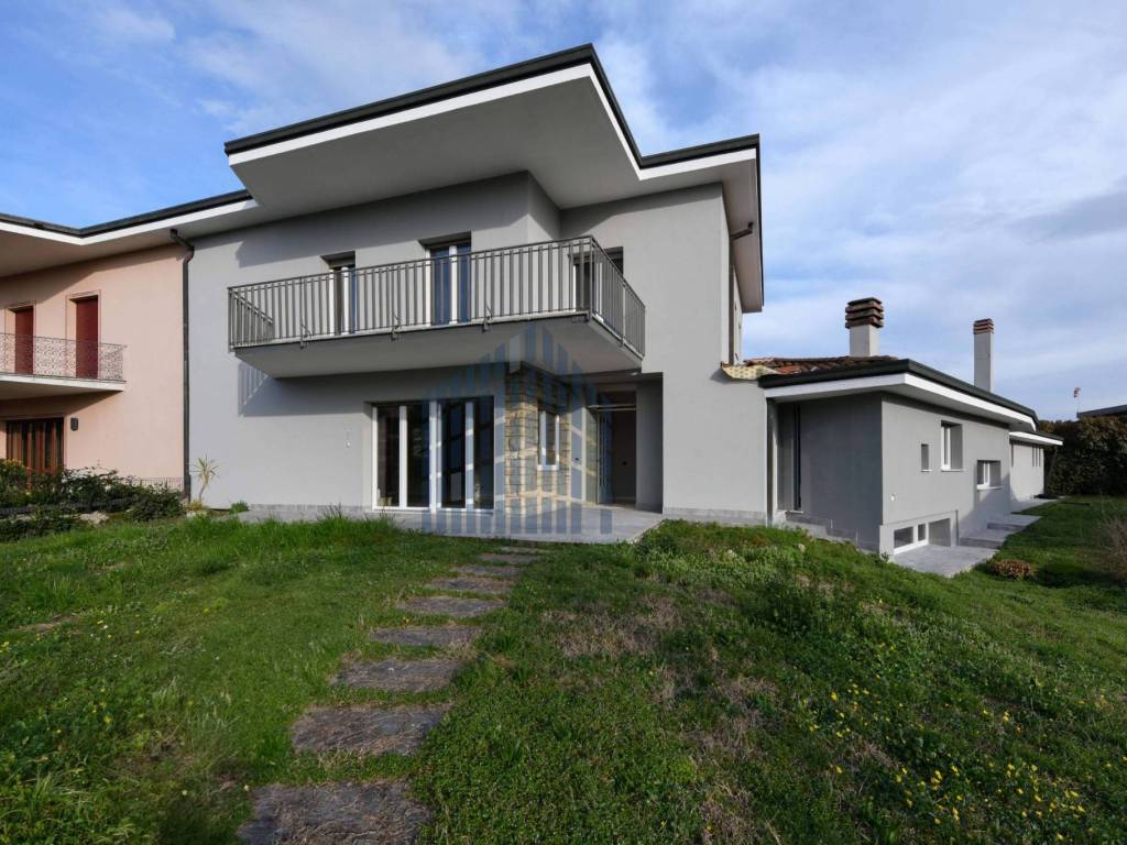 Villa a Castelli calepio in Via Fratelli Pagani, 23 - Foto 4