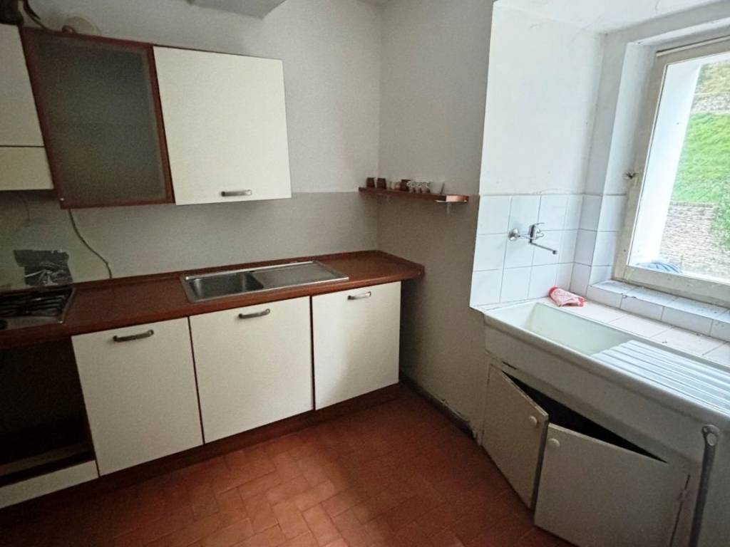 Casa indipendente a Esanatoglia - Foto 2