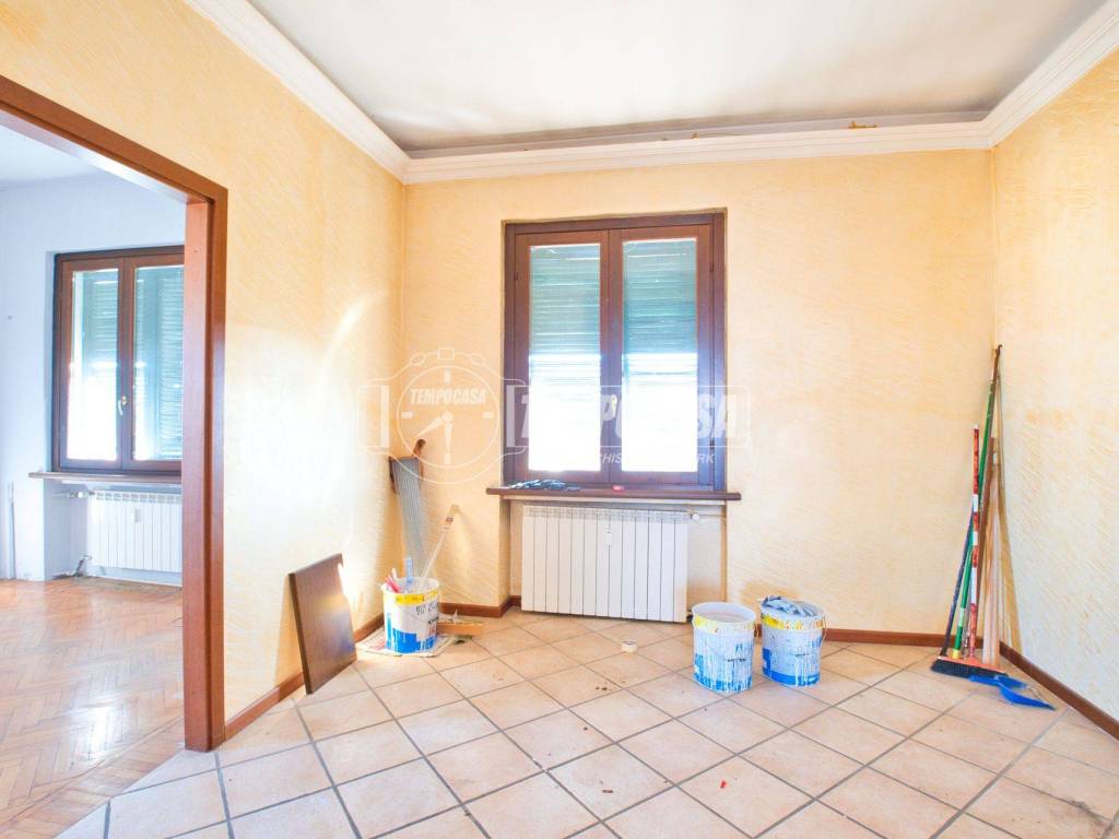 Appartamento a Galliate in Via Silvio Pellico - Foto 4