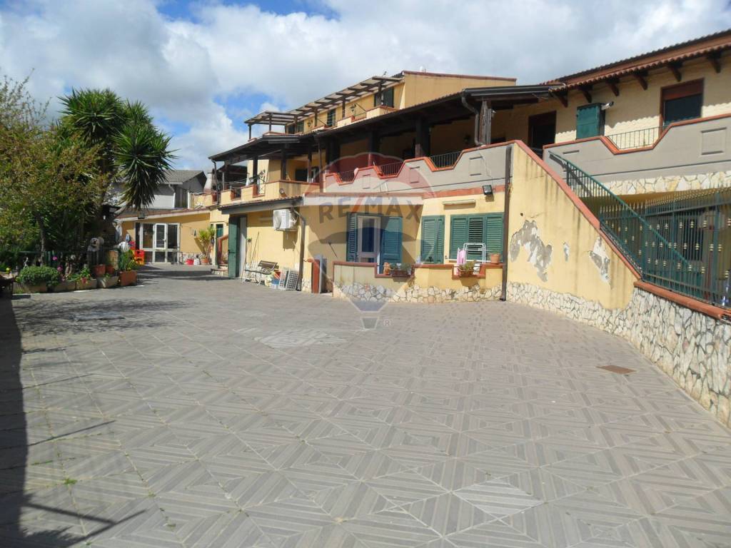 Villa a Caltanissetta in CONTRADA TUCARBO, 22 - Foto 3