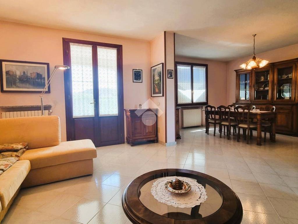 Villa a Bagnolo san vito - Foto 2