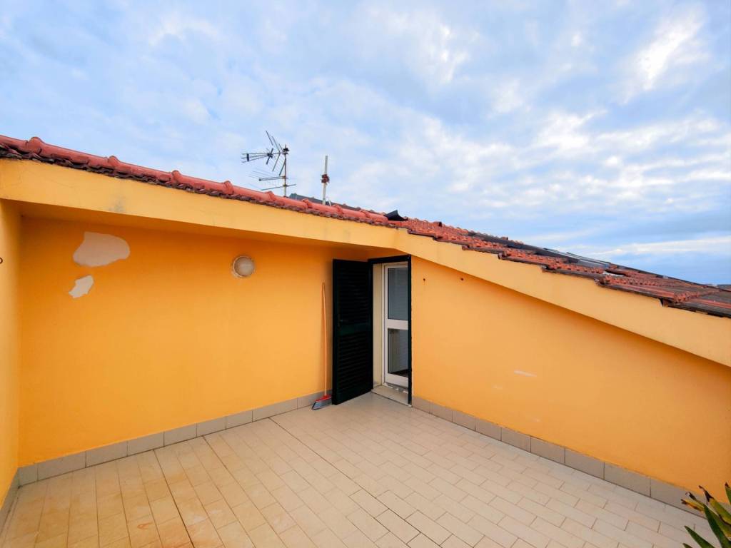 Appartamento a Pisa in VIA CALLISTO MANDER - Foto 4