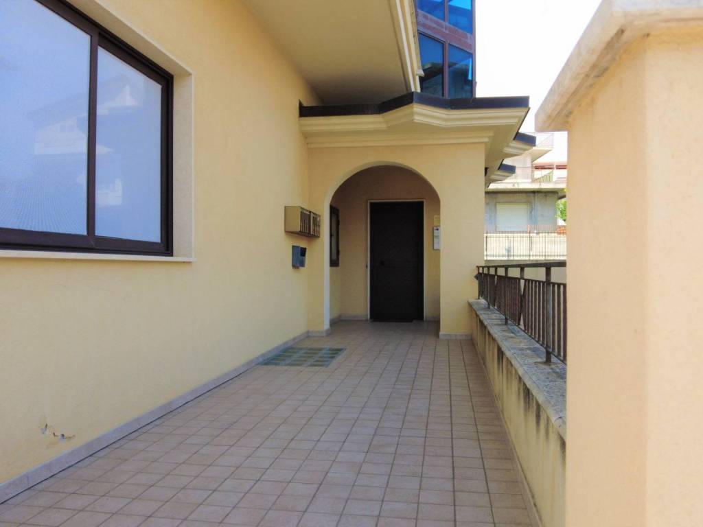 Appartamento a Siderno in Via Luigi Misuraca, 2 - Foto 2