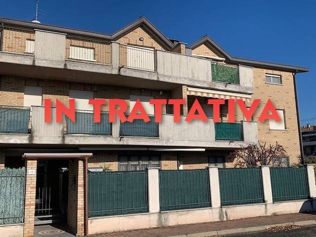 Attico / mansarda a Caronno pertusella in VIA Niccolo Paganini 231,, 173 - Foto 2