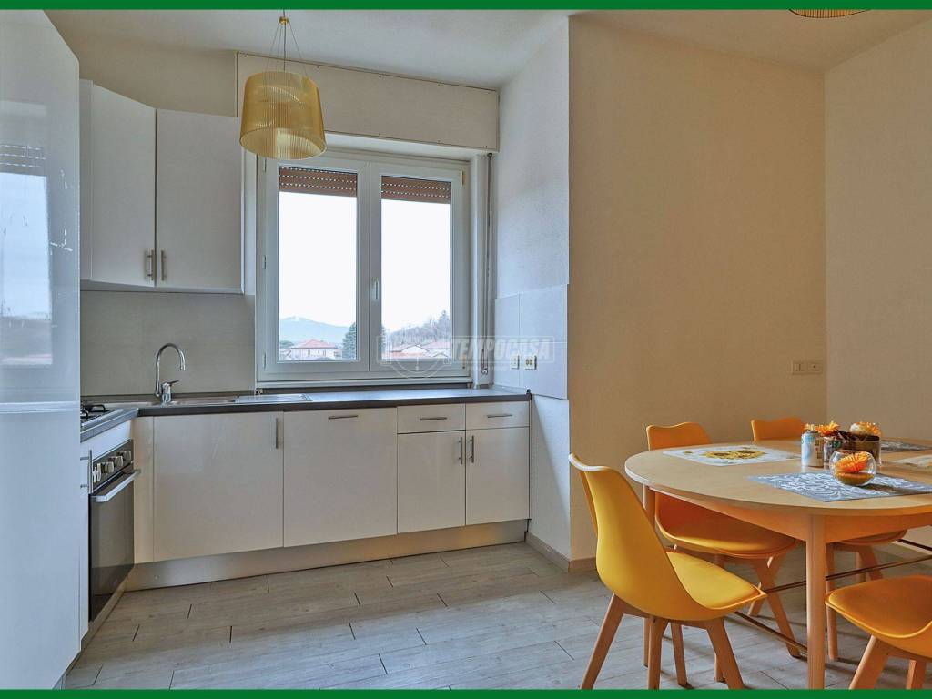 Appartamento a Induno olona in Via vela - Foto 4