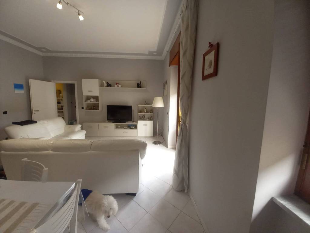 Appartamento a San nicola la strada in Via Pilade Bronzetti, 31 - Foto 2