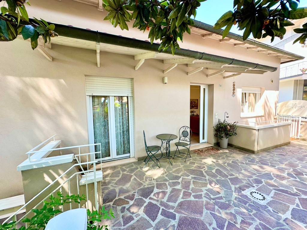 Villetta a schiera a Riccione in Corso Fratelli Cervi, 321 - Foto 3