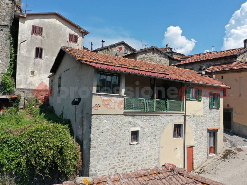 Casa indipendente a Minucciano in Via Monte Grappa, 7 - Foto 2