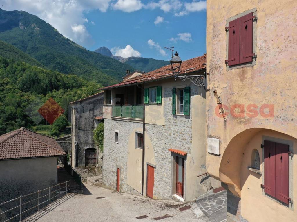 Casa indipendente a Minucciano in Via Monte Grappa, 7 - Foto 3