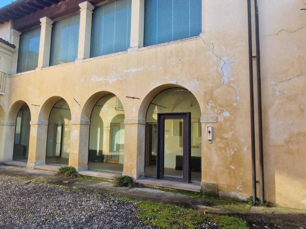 Palazzo / stabile a Castiglione delle stiviere in Via Giuseppe Garibaldi, 41 - Foto 3