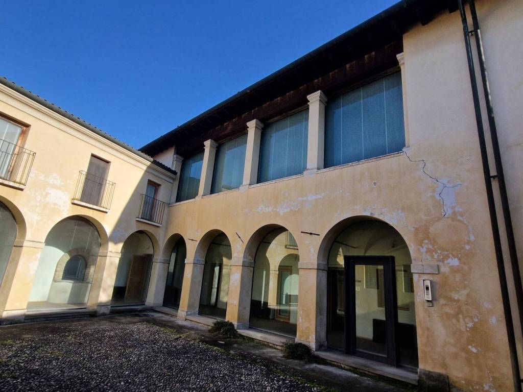Palazzo / stabile a Castiglione delle stiviere in Via Giuseppe Garibaldi, 41 - Foto 4