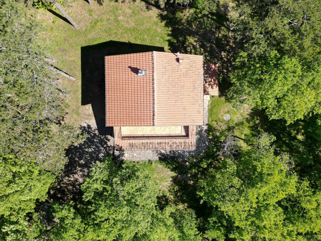 Rustico / casale a Tuoro sul trasimeno in Via dei Pini, 62 - Foto 4