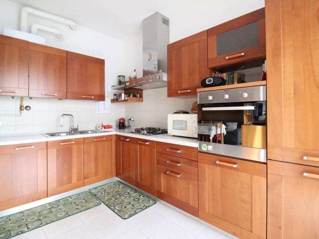 Appartamento a Caronno pertusella in Via John Fitzgerald Kennedy, 471 - Foto 5
