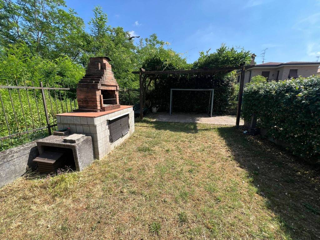 Appartamento a Samarate in Via Zara, 26 - Foto 3