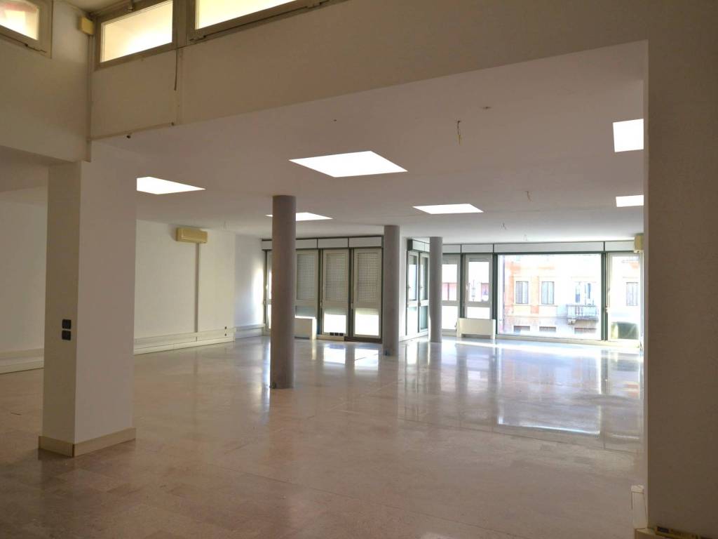 Loft / open space a Maniago in Via Umberto I, 93 - Foto 2
