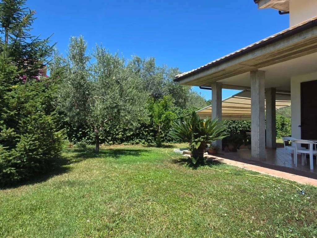 Villa a Collecorvino - Foto 2