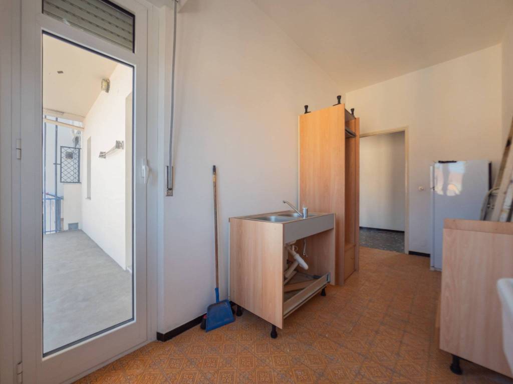 Appartamento a Asti in Via Duca degli Abruzzi, 33 - Foto 2