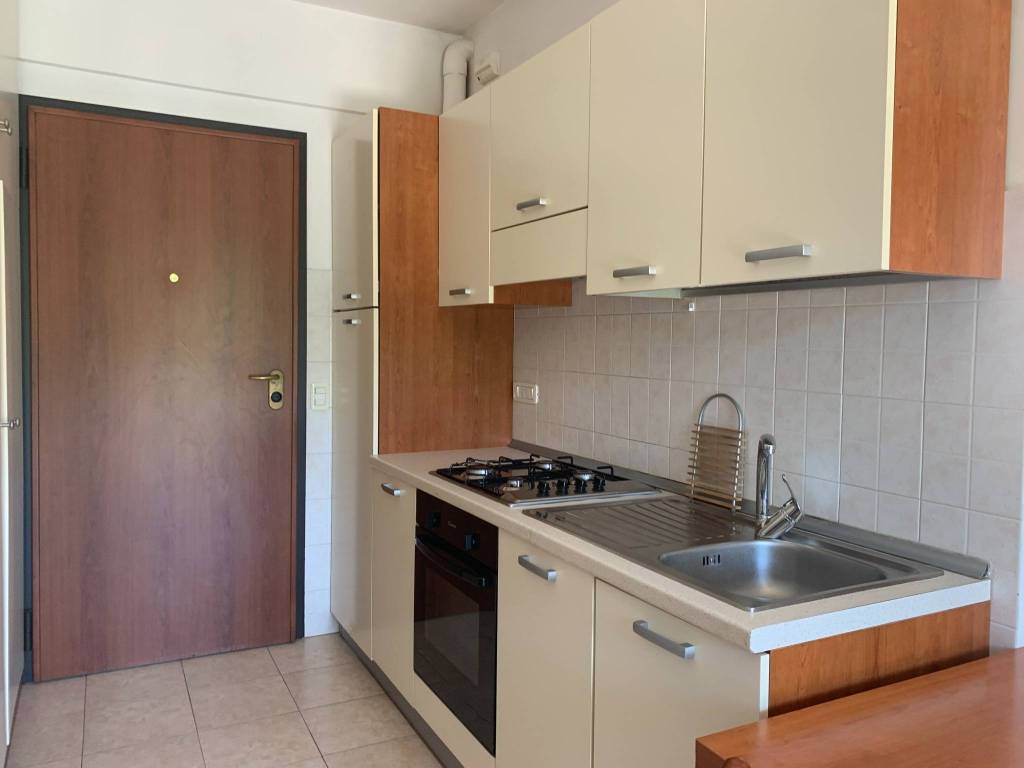 Appartamento a Ancona in Via Esino, 20 - Foto 2