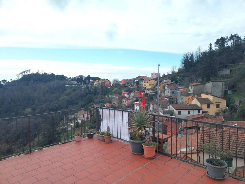 Casa indipendente a La spezia in Via della Chiesa - Foto 2