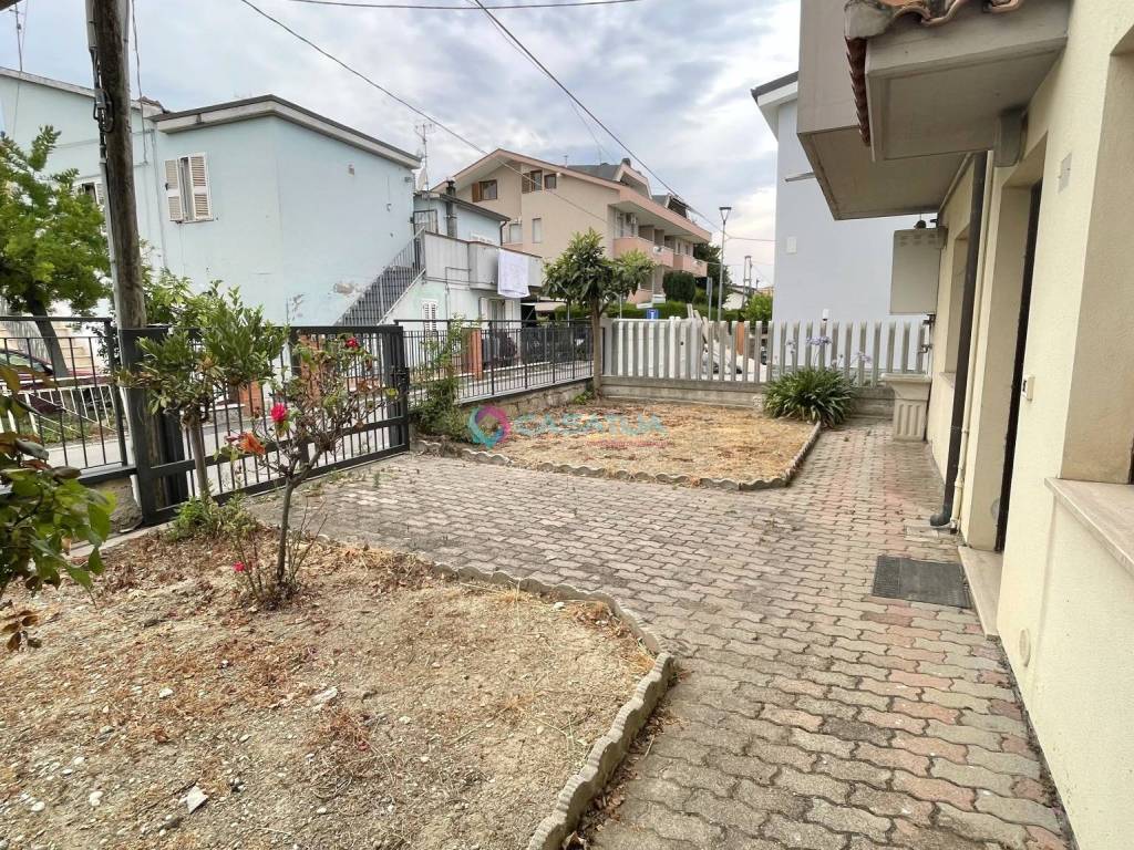 Appartamento a Pineto in Via Vomano Vecchio, 48 - Foto 2