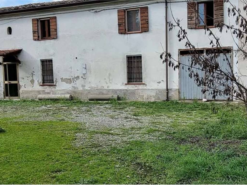 Rustico / casale a Gazoldo degli ippoliti in Via Postumia - Foto 2