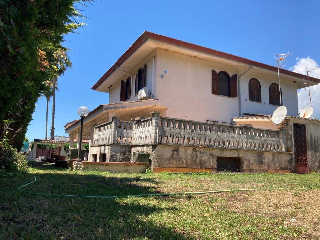 Appartamento a Formia in Via Madonna delle Grazie - Foto 2