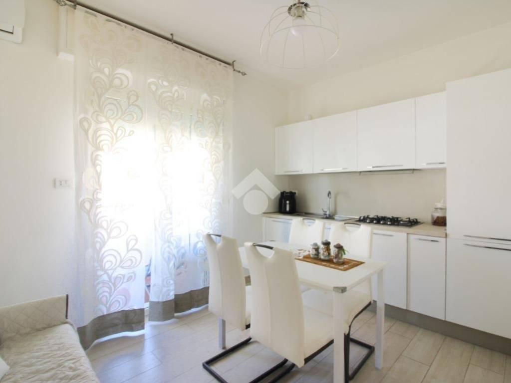 Appartamento a Alba adriatica in Via Maddalena, 11 - Foto 3